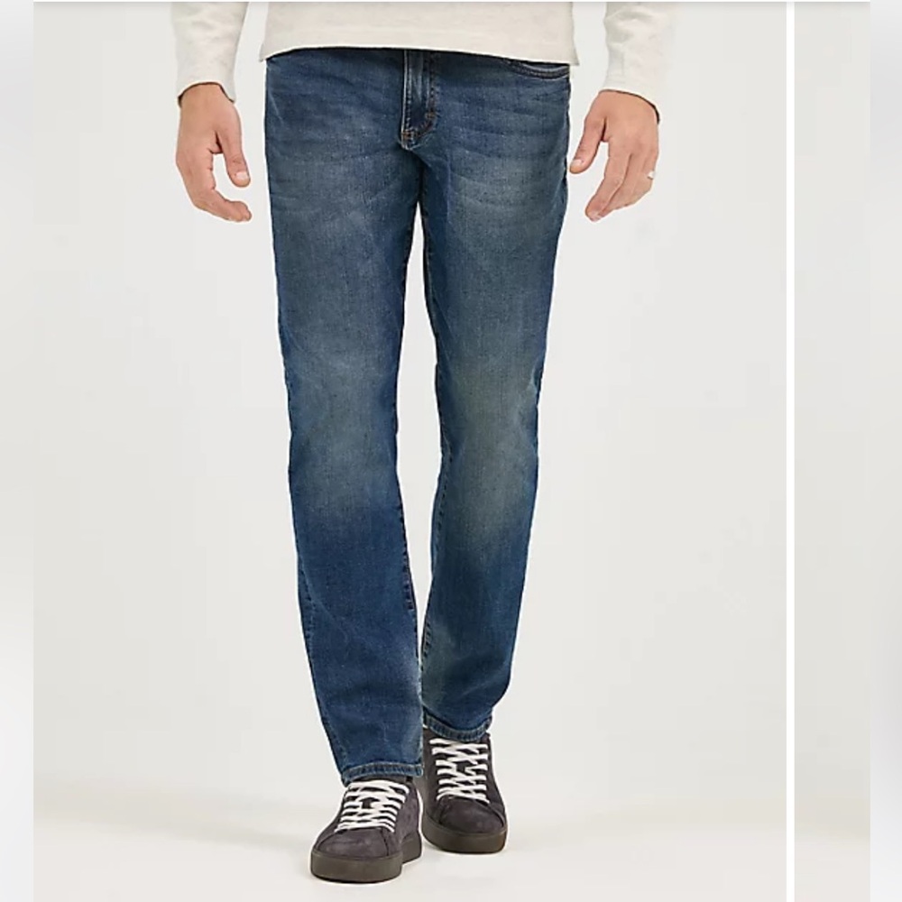 NEW Men's Extreme Motion Straight Fit Tapered Leg Jean 31 x 30 | blue Maddox